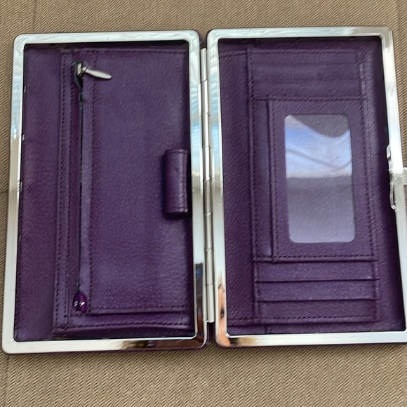 Perfect purple leather wallet clutch - Picture 3 of 6